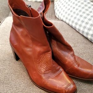 Vince Camuto brown ankle boot